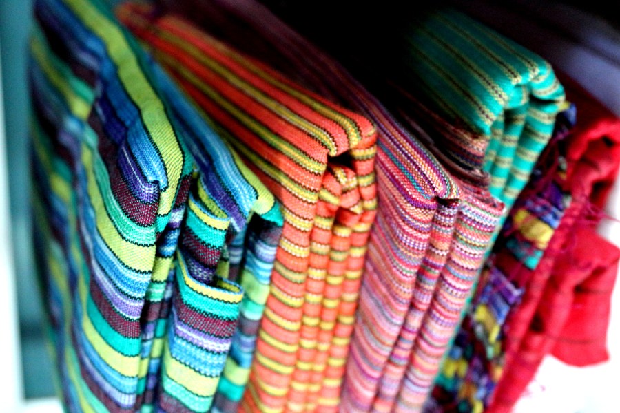 06. LURIK dari vianiainiv files wordpress