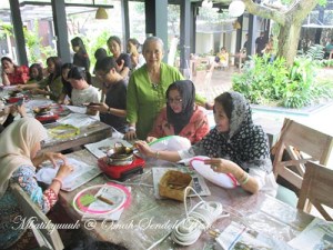 36. DG DYAH N PRATIWI IMG_3003