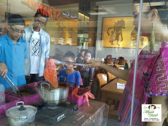 20. DIBALIK KACA DITO DKK IMG_20171015_142023